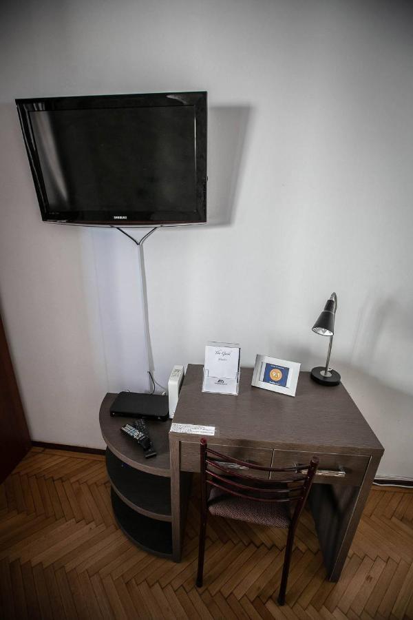 Cismigiu Garden Studio Lägenhet Bukarest Exteriör bild